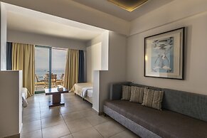 Apostolata Island Resort & Spa
