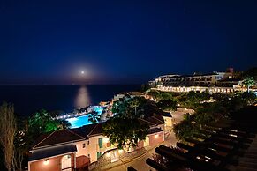 Apostolata Island Resort & Spa