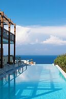 Apostolata Island Resort & Spa
