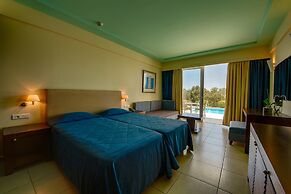 Apostolata Island Resort & Spa