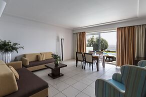 Apostolata Island Resort & Spa