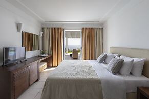 Apostolata Island Resort & Spa