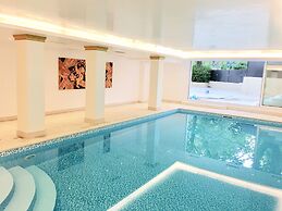 Theoxenia Palace Hotel