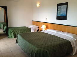 Hotel Ambrosio La Corte