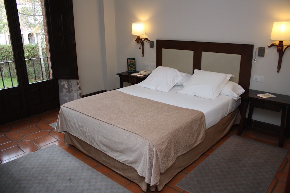 Parador De Avila