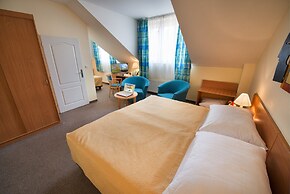 EA Hotel Tosca