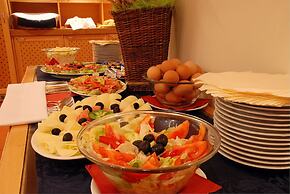 EA Hotel Tosca