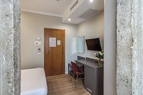 Flower Garden Hotel Rome