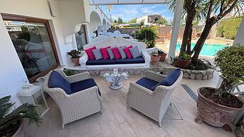 Bougainville Luxury Boutique Hotel