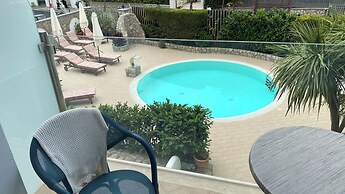 Bougainville Luxury Boutique Hotel