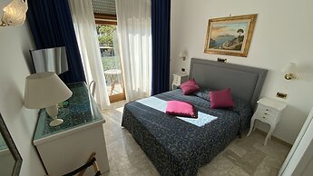 Bougainville Luxury Boutique Hotel