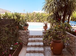 Bougainville Luxury Boutique Hotel