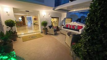 Bougainville Luxury Boutique Hotel