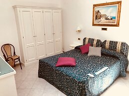 Bougainville Luxury Boutique Hotel