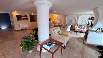 Bougainville Luxury Boutique Hotel