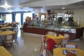 Aer Hotel Phelipe