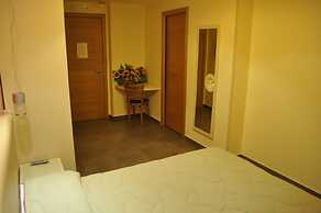 Aer Hotel Phelipe