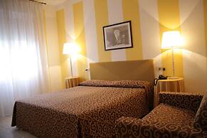 Hotel Alex