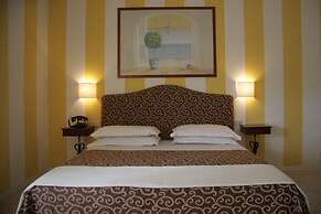 Hotel Alex