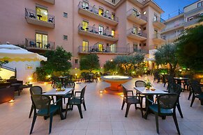 Hotel Ascot