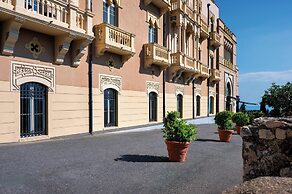 Excelsior Palace Hotel