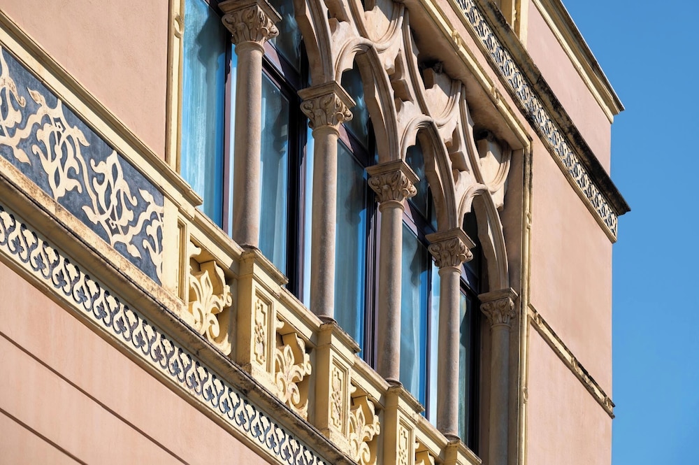 Excelsior Palace Hotel
