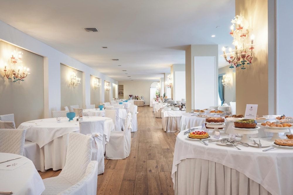 Excelsior Palace Hotel