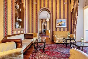 Excelsior Palace Hotel
