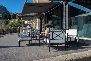 Excelsior Palace Hotel