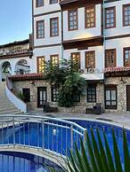 Argos Hotel