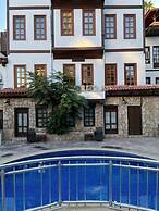Argos Hotel