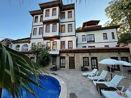 Argos Hotel