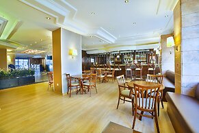 Hotel Grand Emin