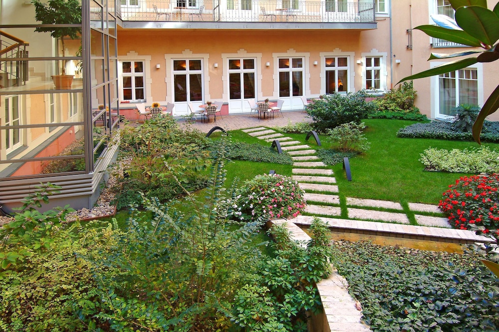 Mamaison Residence Izabella Budapest