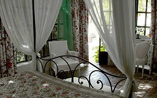 Hotel du Mas de la Chapelle