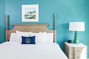 Lake View Hotel
