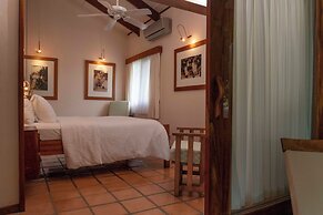 Capitán Suizo Beachfront Boutique Hotel
