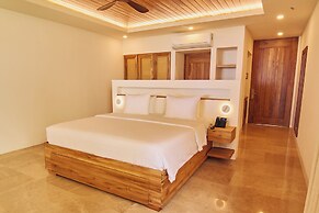 Capitán Suizo Beachfront Boutique Hotel
