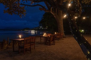 Capitán Suizo Beachfront Boutique Hotel