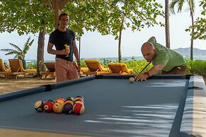 Capitán Suizo Beachfront Boutique Hotel