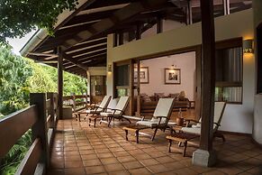 Capitán Suizo Beachfront Boutique Hotel