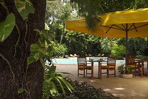 Capitán Suizo Beachfront Boutique Hotel