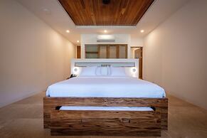 Capitán Suizo Beachfront Boutique Hotel