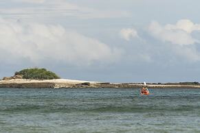 Capitán Suizo Beachfront Boutique Hotel