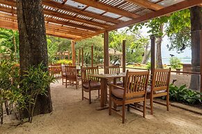 Capitán Suizo Beachfront Boutique Hotel