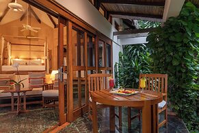 Capitán Suizo Beachfront Boutique Hotel
