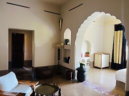 Ksar Char-Bagh