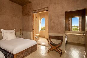 Ksar Char-Bagh