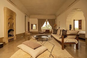Ksar Char-Bagh