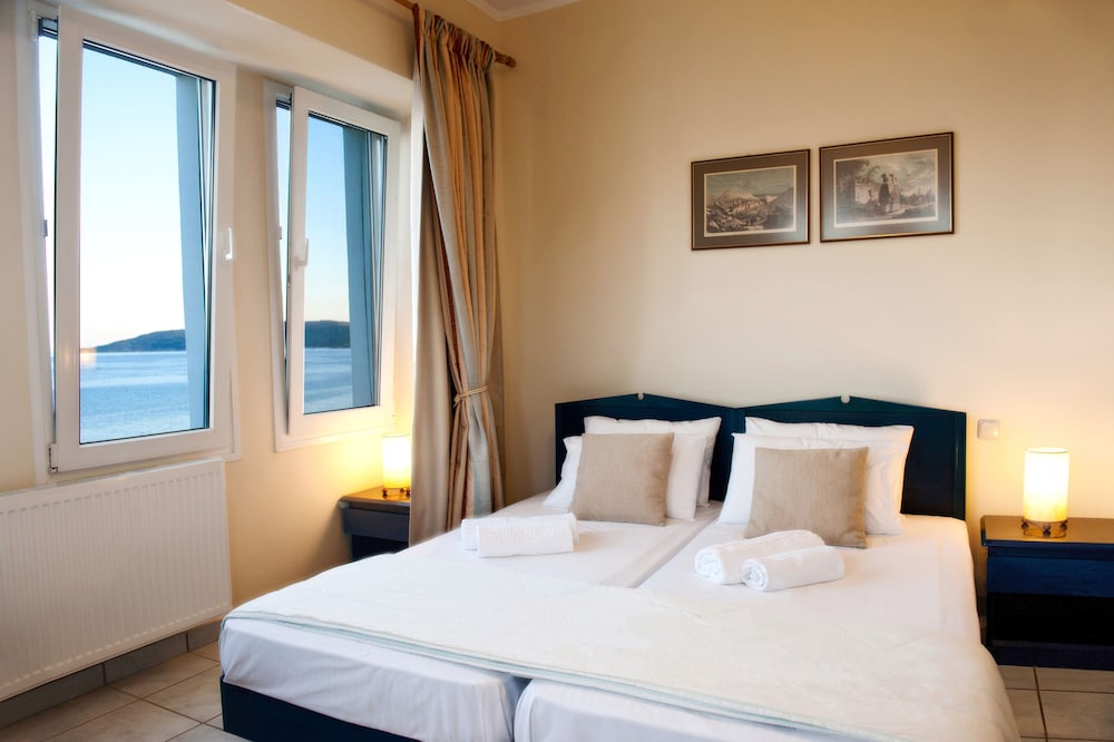 Sea Breeze Apartments Chios